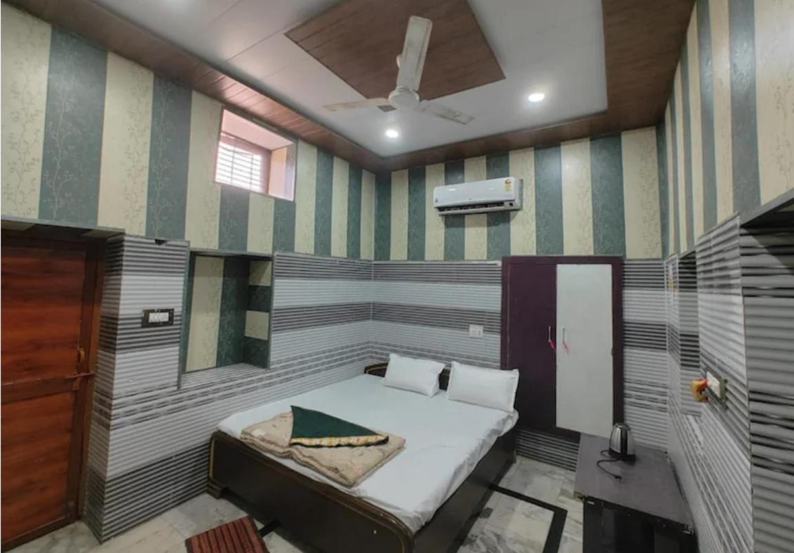 Bhagat Ji Guest House Ayodhya Ngoại thất bức ảnh